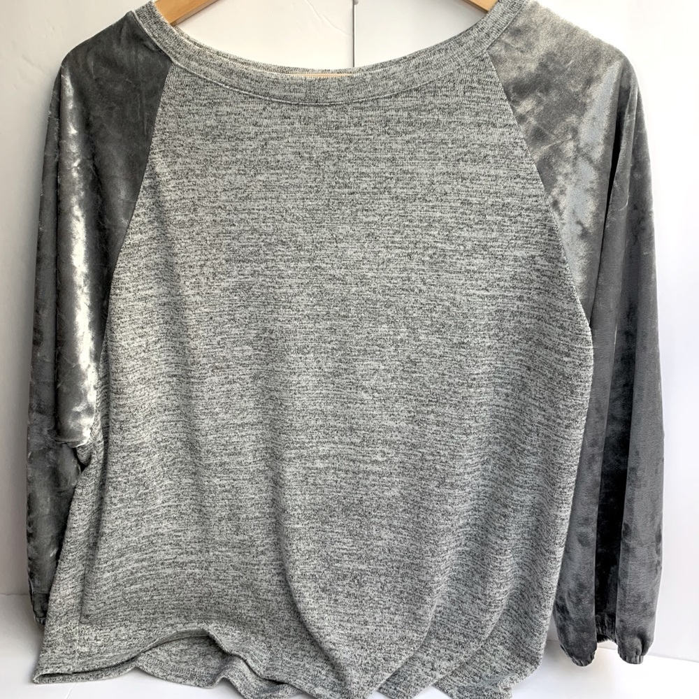 Gap 3/4 Length Velvet Puff Long Sleeve Knit Shirt Silver Holiday Blouse Medium